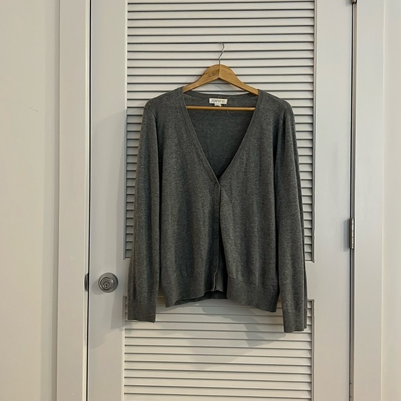 Cardigan - Picture 1 of 2